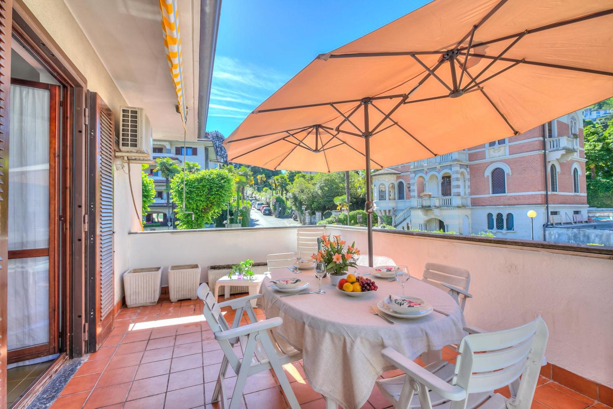 Appartamento Gaya Stresa Center - Happy Rentals Exterior foto